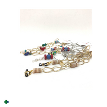 Cargar imagen en el visor de la galería, CUELGA GAFAS BY CARMELAMOLA FANTASIA